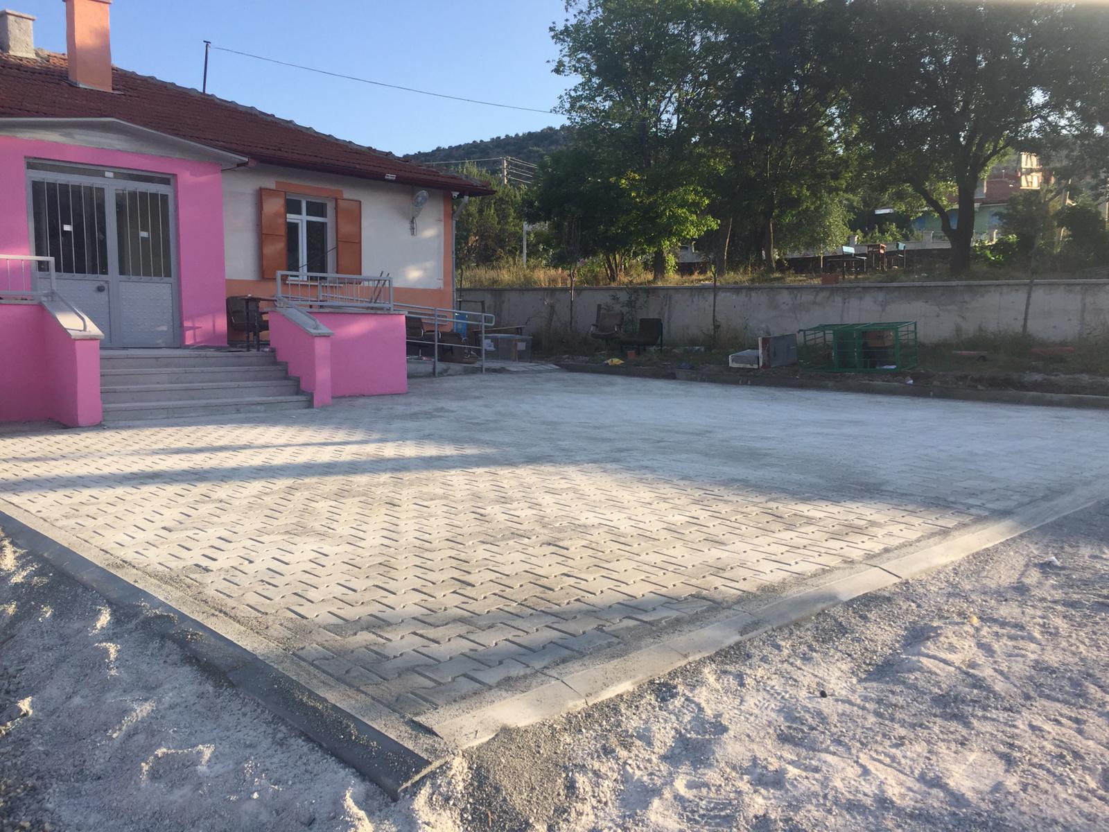 Dodurga Belde Okulumuzun &ccedil;evre d&uuml;zenlemesi yapıldı.2